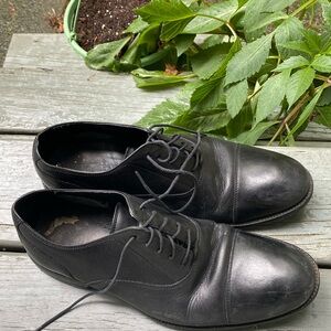 Cole Haan Sz 8.5 dress shoe,used condition, see photos